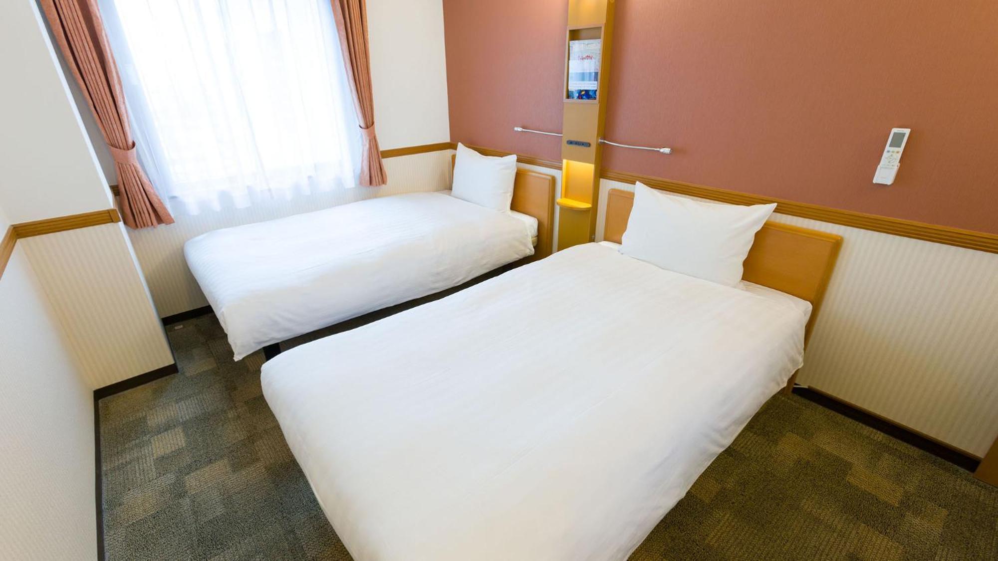 Toyoko Inn Takasaki Eki Nishi Guchi No 2 ห้อง รูปภาพ