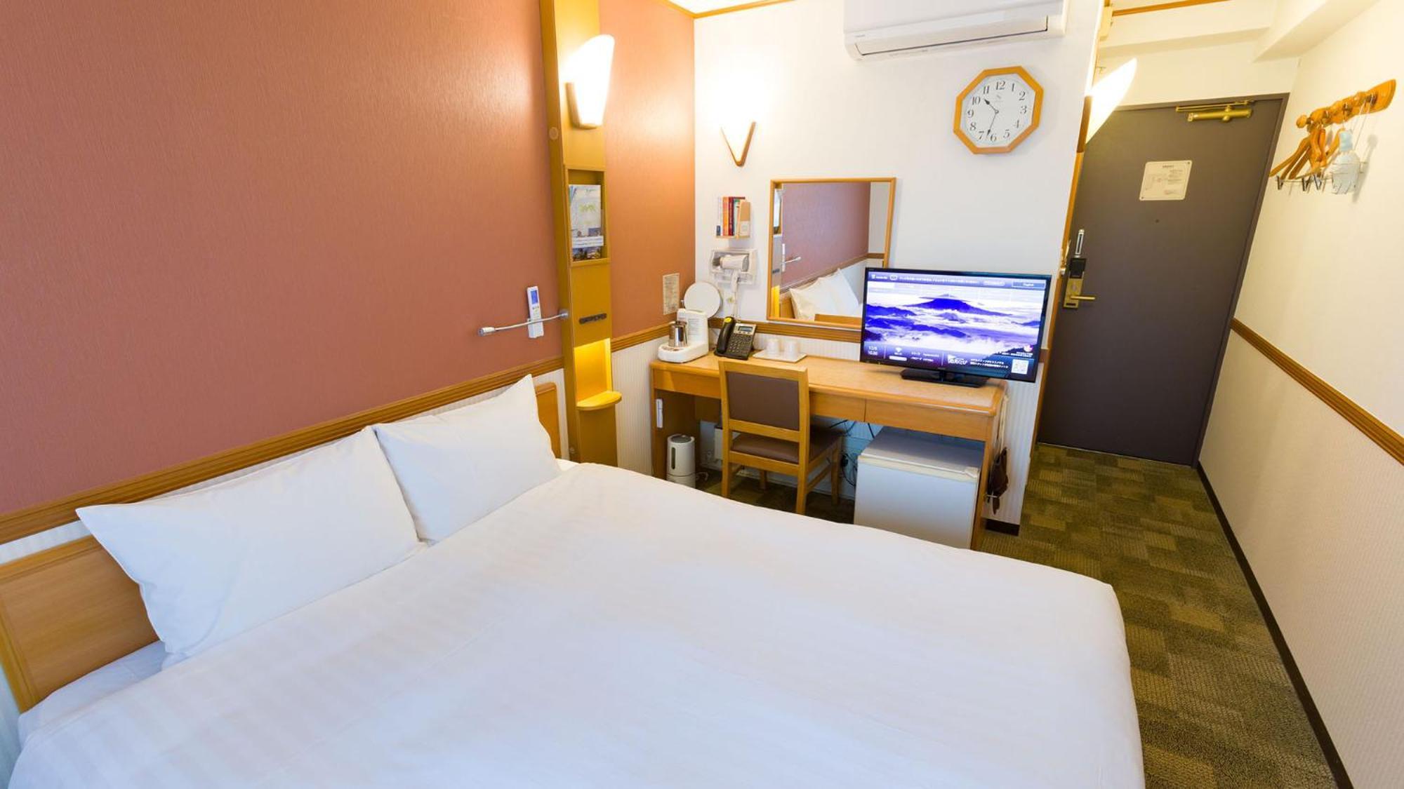 Toyoko Inn Takasaki Eki Nishi Guchi No 2 ห้อง รูปภาพ