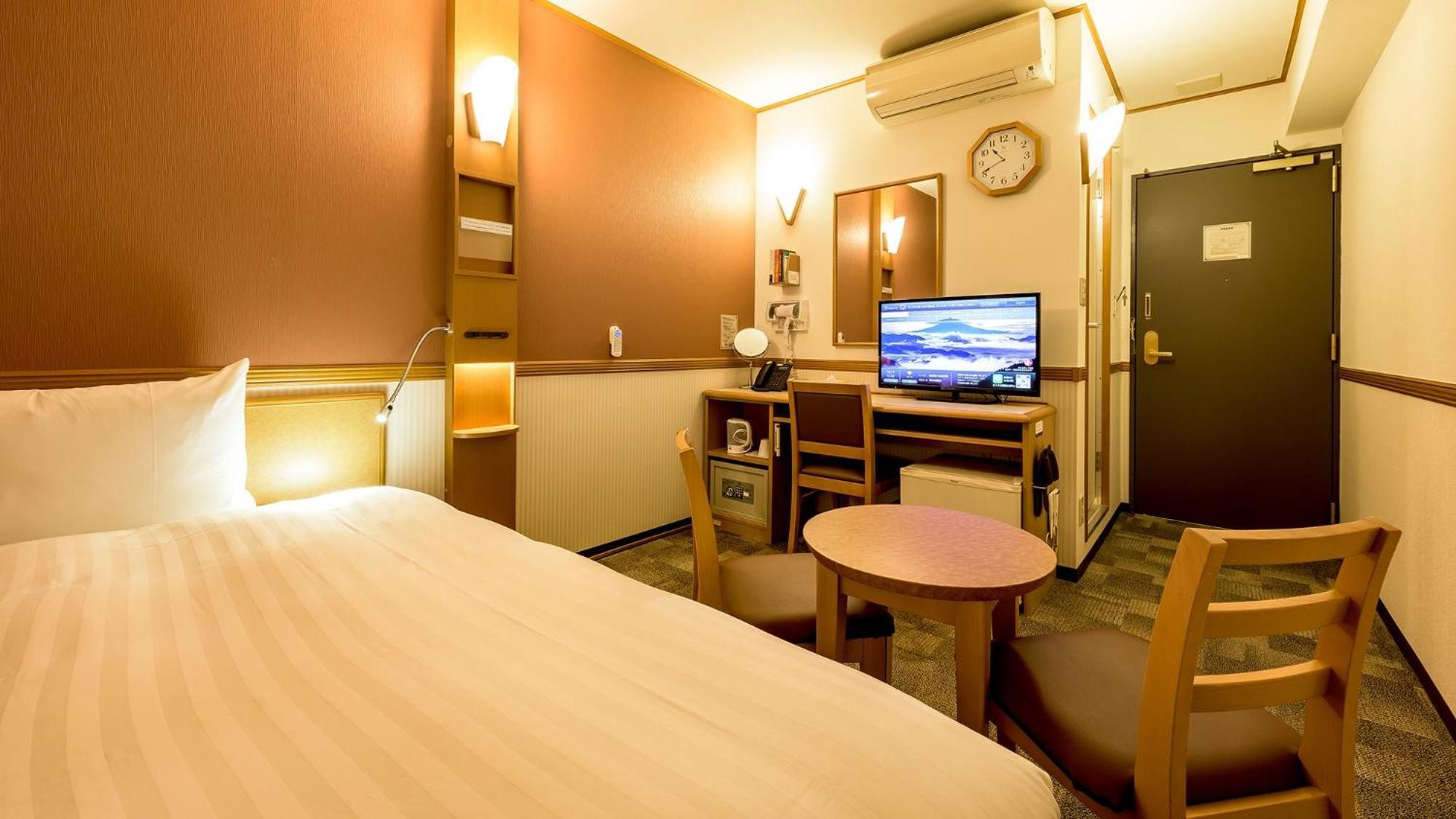 Toyoko Inn Takasaki Eki Nishi Guchi No 2 ห้อง รูปภาพ